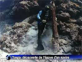 Epave du Port-au-Prince coule au large des les Tonga dans le Pacifique